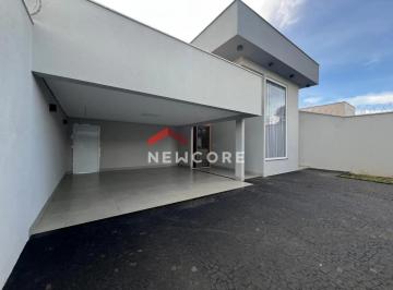 Casa · 245m² · 3 Quartos · 2 Vagas · Casa em Alameda José Aires Gomes - Jardim Inconfidência - Uberlândia/MG