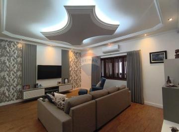 Casa · 250m² · 4 Quartos · 4 Vagas · Casa à venda no Jardim Macarenko com 4 quartos em Sumaré, SP