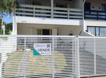 Casa · 124m² · 3 Quartos · Casa mobiliada próxima do Mar e da Lagoa das Capivaras em Garopaba