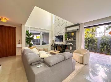 Casa · 229m² · 3 Quartos · 5 Vagas · CASA EM CONDOMÍNIO COM 3 SUÍTES NO BAIRRO ECOVILLE