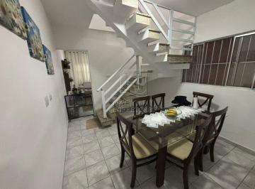 Casa · 204m² · 5 Quartos · 2 Vagas · Sobrado à venda, 5 quartos, 3 suítes, 2 vagas, Jardim Santo Antônio - Santo André/SP