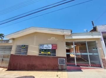 Casa · 3 Quartos · 2 Vagas · CASA EM GUAXUPÉ - CENTRO