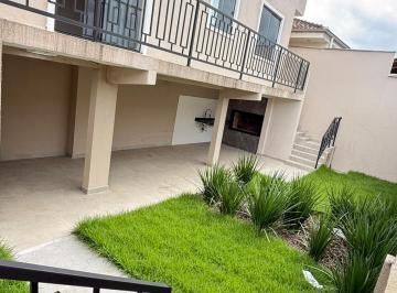 Casa de 3 quartos, Joinville · Casa no Floresta em Joinville - Alto Padrão - OPORTUNIDADE