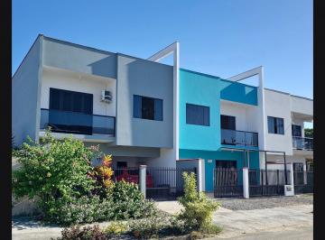 Apartamento de 3 quartos, São Francisco do Sul · Sobrado Geminado