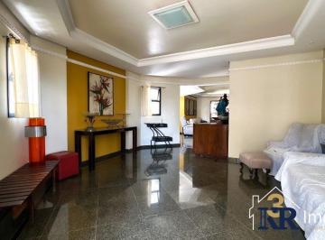 Apartamento · 193m² · 4 Quartos · 3 Vagas · Apartamento no setor oeste de 4 quartos sendo um suite master repleto em armarios