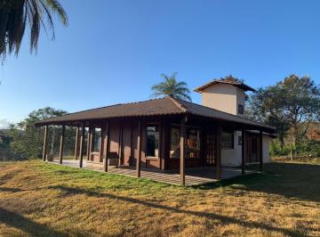 Rural de 3 quartos, Santa Luzia · Sitio Casa de Madeira com piscina