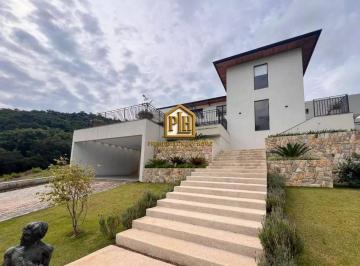 087388fb646cb6e3de2844e5cb1a237cb7745f08 · Casa à Venda no Condomínio Itaporã em Atibaia | 4 Suítes | Elevador | Piscina | Vista para Pedra Gra