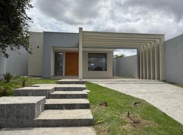 Casa de 3 quartos, Lagoa Santa · Casa com 410 m² e 3 quartos à venda bairro Lundcea