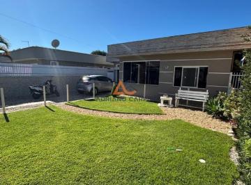Casa · 130m² · 2 Quartos · 3 Vagas · Adriano Carpes Imóveis vende, uma linda casa em alvenaria mais edícula, com 2 dormitórios sendo 1 su