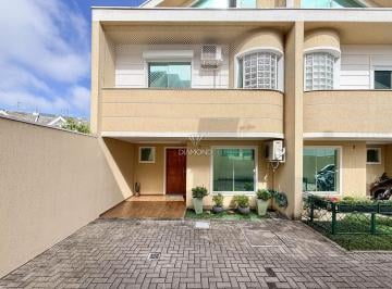 Terreno · 164m² · 2 Quartos · 2 Vagas · Triplex á venda no Jardim das Américas.