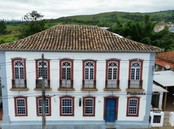 Casa · 9 Quartos · Casa à venda - no Centro