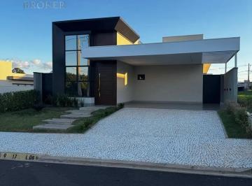 Casa · Casa 3 Quartos com 3 Suítes e 200m² - Condomínio Terras da Fazenda