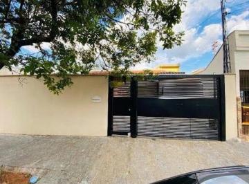 Casa · Casa 3 Quartos com 1 Suíte e 250m² - Marília