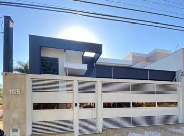 Casa · Casa 4 Quartos com 2 Suítes e 300m² - Jardim Aquárius