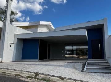 Casa · Casa 3 Quartos com 3 Suítes e 250m² - Villa Flora