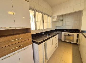 Casa · Casa 4 Quartos com 1 Suíte e 260m² - Jardim Acapulco