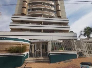 Apartamento · Apartamento com 3 Suítes - Centro
