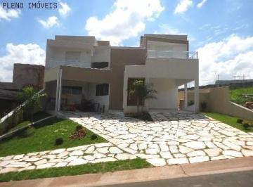 imagem · Sobrado à venda em Campinas, Swiss Park, com 3 suítes, com 235.81 m²