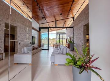 Imagem 1 · Casa térrea de 271m² com 03 suítes à venda no Portal do Sol Green - Goiânia - GO