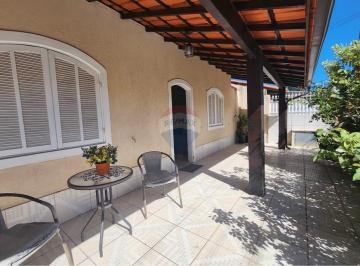 Casa · 162m² · 3 Quartos · 2 Vagas · Casa em Iguaba Grande c/ Piscina e Próximo a Lagoa