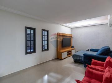 Casa · 134m² · 3 Quartos · 2 Vagas · Casa térrea com 2 quartos, 1 suite, área gourmet com piscina - Jardim Manoel Penna