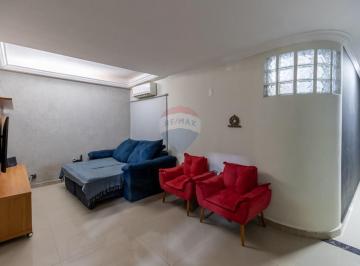 Casa · 134m² · 3 Quartos · 2 Vagas · Casa térrea com 2 quartos, 1 suite, área gourmet com piscina - Jardim Manoel Penna