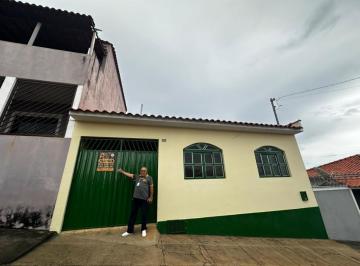 6be525ef15571f1a7aa7740fb222354b.jpeg · Casa com 3 quartos para alugar em Nepomuceno, no bairro Vista Verde