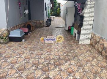 Casa de 3 quartos, Mongaguá · Casa à venda em Mongaguá-SP- Conforto e espaço na medida certa!