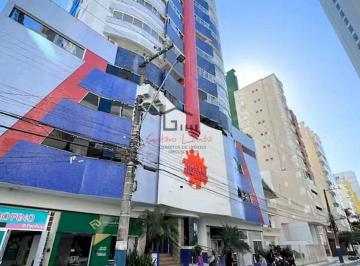 Apartamento · 3 Quartos · 2 Vagas · Apartamento para temporada - no Centro