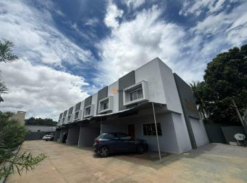 Casa · 98m² · 2 Quartos · 2 Vagas · Casa geminada em condomínio fechado