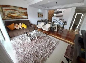 Casa · 241m² · 4 Quartos · 2 Vagas · Casa 4 quartos Carianos Florianópolis Recreio Santos Dumont