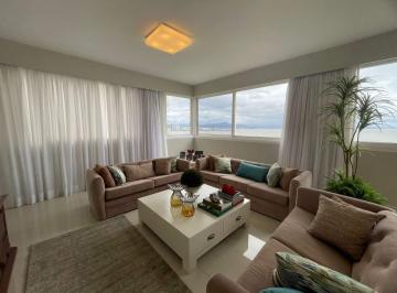 Apartamento · 377m² · 3 Quartos · 2 Vagas · Cobertura duplex 3 quartos Centro Florianópolis Principe de Gales