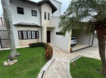 Casa · 221m² · 3 Quartos · 2 Vagas · Casa 3 quartos Córrego Grande Florianópolis