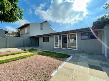Casa · 202m² · 3 Quartos · 6 Vagas · Casa em Sarandi