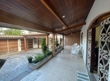 Casa · 454m² · 6 Quartos · 8 Vagas · Casa com edícula à venda no bairro Sumaré, em Caraguatatuba
