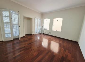 Casa · 360m² · 5 Quartos · 4 Vagas · Casa Sobrado - Jardim Esplanada - 5 Dormitórios - 270m².