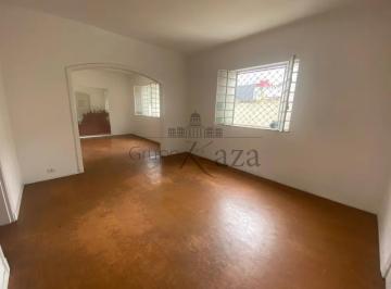 Casa · 588m² · 2 Quartos · 8 Vagas · Casa vintage  no bairro do Pacaembu - 300m