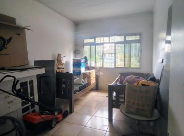 Casa · 206m² · 4 Quartos · 4 Vagas · Credito Real Imóveis vende: Duas casas independentes + edícula aos fundos, terreno medindo 11x 44 = 