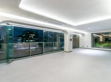 Apartamento · 226m² · 3 Quartos · 3 Vagas · 
                                Apartamento à Venda na Vila Olímpia
                            
