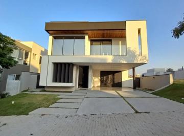 Casa · 450m² · 4 Quartos · 4 Vagas · Casa Condomínio em São José dos Campos