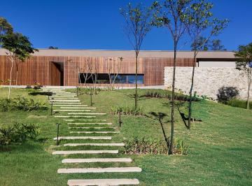 Casa · 2040m² · 5 Quartos · 8 Vagas · 
                                Casa Butiá - Luxo e Exclusividade em 5 suítes, totalmente mobiliada