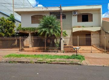 Casa · 330m² · 3 Quartos · 3 Vagas · Casa/Sobrado Casa em Maringá