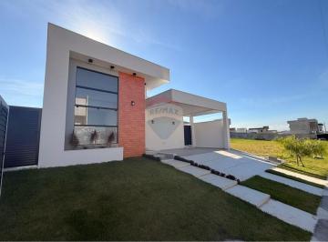 Casa · 126m² · 3 Quartos · 2 Vagas · Casa Luxuosa em São Pedro da Aldeia
