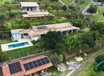 Rural · 1600m² · 3 Quartos · 1 Vaga · Chácara em Pinhalzinho-SP