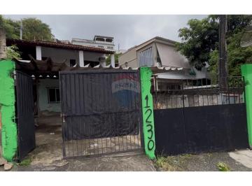 Casa · 3 Quartos · 2 Vagas · Casa ampla à venda em Senador Vasconcelos com 3 quartos e garagem