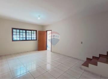Casa · 110m² · 3 Quartos · Conforto e Segurança no Jardim do Papai!