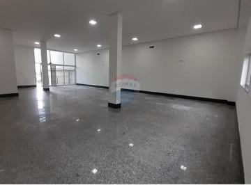 Comercial · 183m² · Loja Comercial 183m² em Águas Claras Pé Direito Duplo Próxima ao Metrô Excelente Localização e Visib