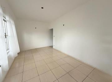 Photo 1 · Casa com 2 Dormitórios, Quintal Amplo e 3 Vagas para Alugar | 152m² de Área Cons