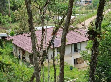 Rural · 140m² · 2 Quartos · 5 Vagas · Chácara Tranquila: Natureza e Conforto no Matulão.
