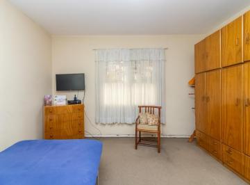 e6520fc7-6033-4a6d-ac83-88dced53645c · Funcional sobrado para venda em Vila Paiva com 4 quartos, sendo 3 suítes, 210m²